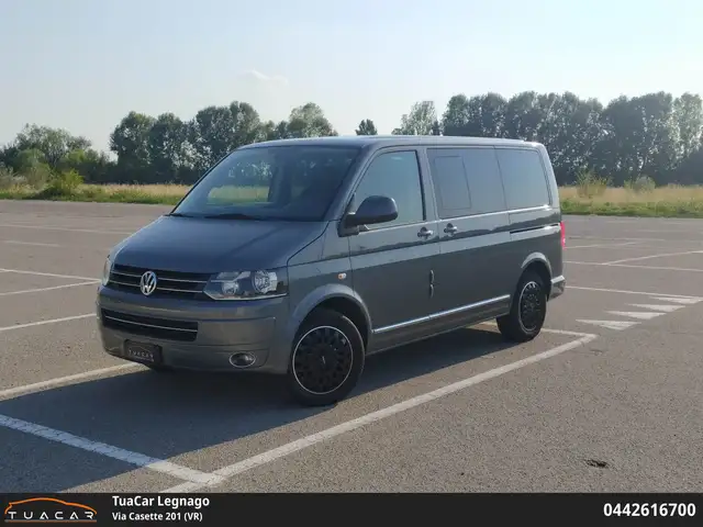 Volkswagen T5 Multivan Highline 2.0 BiTDI