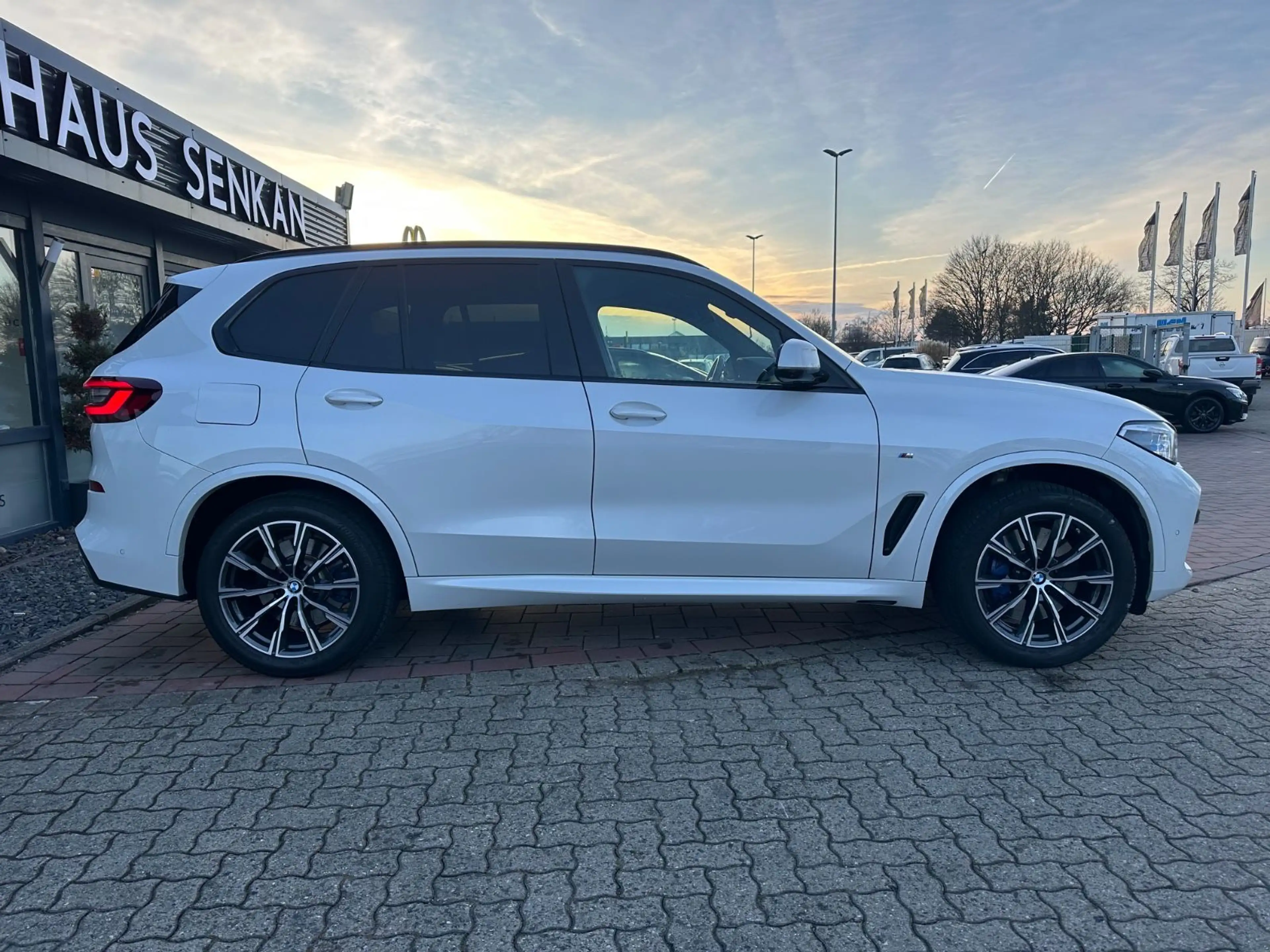 BMW X5 30d xDrive M Sport*LASER*PANO*H&K*360°* — photo 10