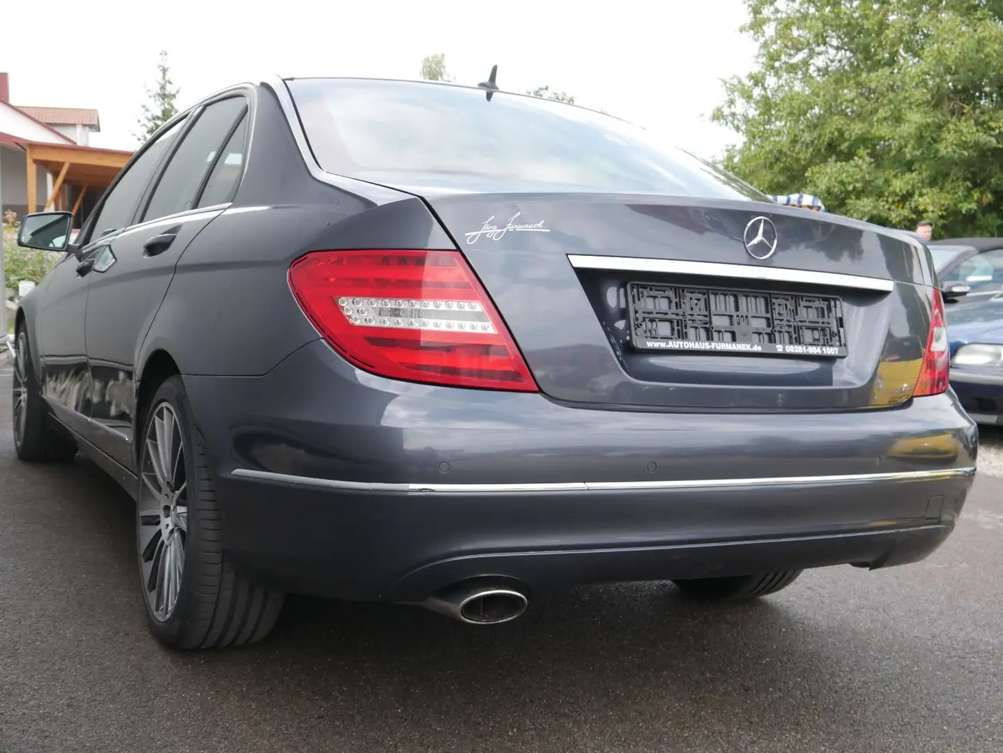 Mercedes-Benz C 250 CGI Lim. Avantgarde BIXENON/NAVI/PDC Grau - 2