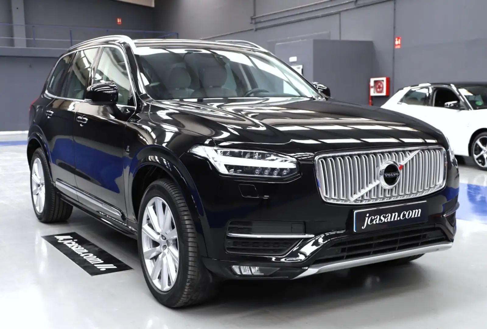 Volvo XC90 D5 Inscription AWD 235 Aut. (9.75) Noir - 2