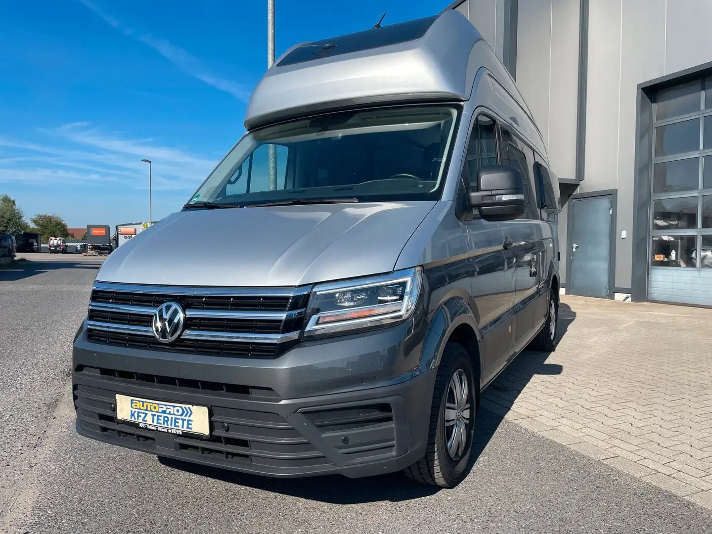 Volkswagen Crafter Grand California 600 FWD Silber - 2