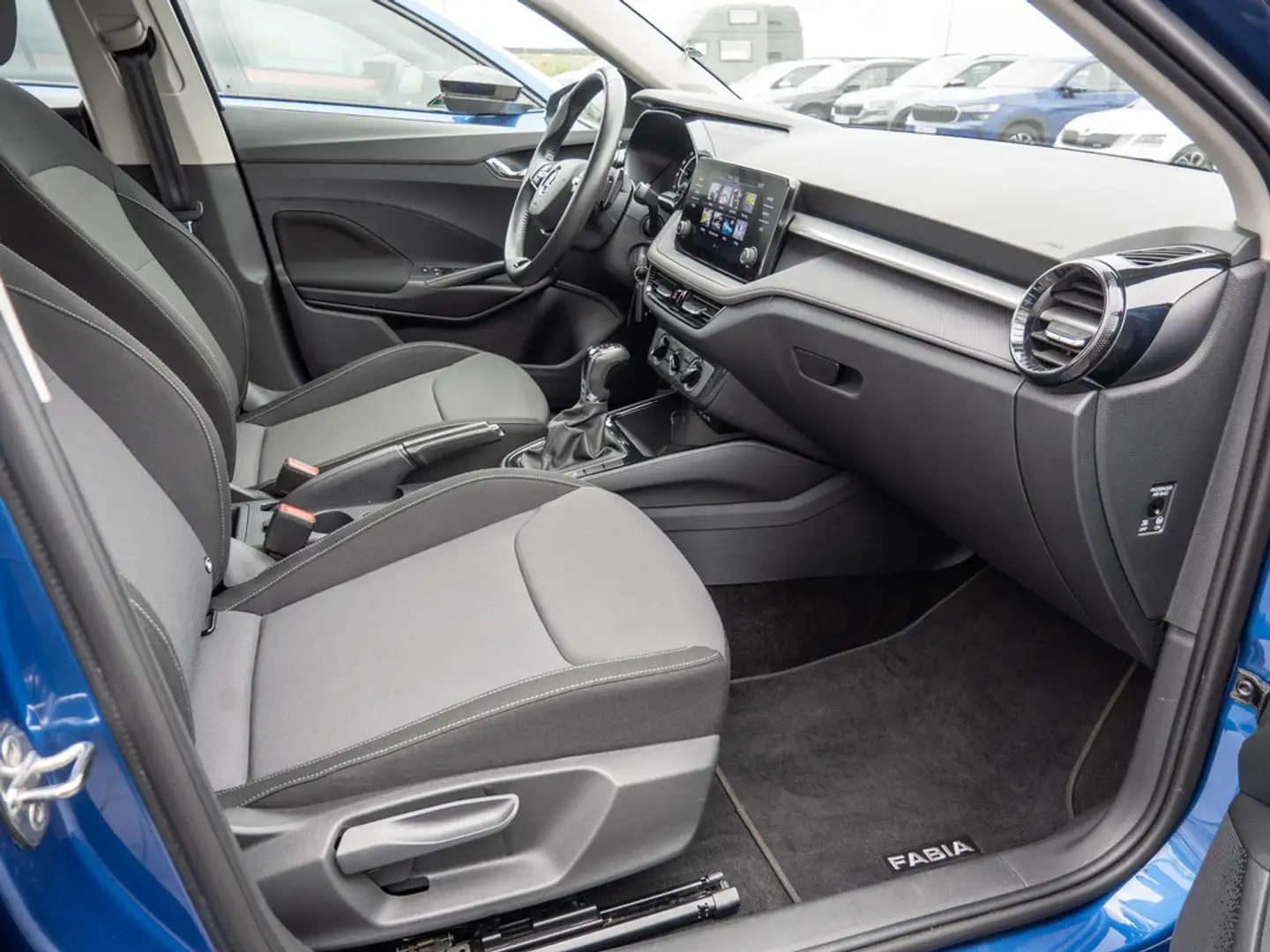 Skoda Fabia 1.0 TSI Ambition DSG KLIMA PDC LED Blau - 2