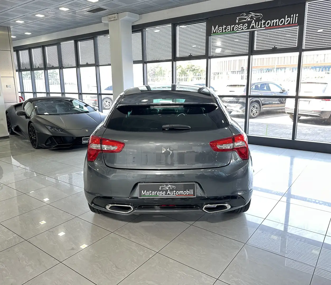 Citroen DS5 2.0 **EURO 6** 180cv Auto FullOptional Tagliandata Grijs - 2