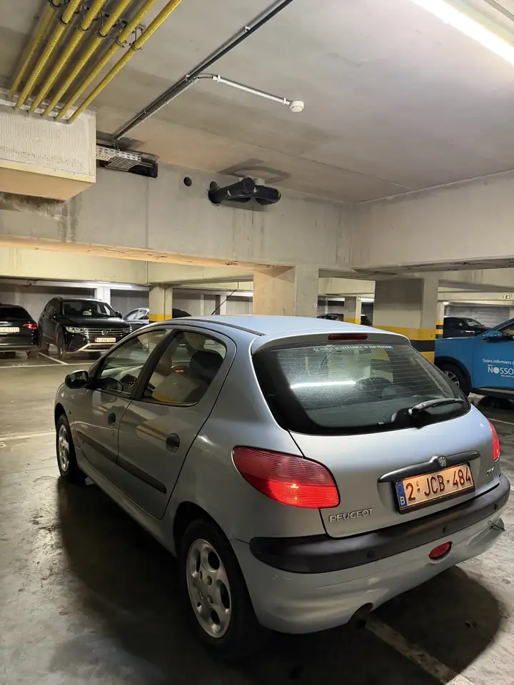 Peugeot 206