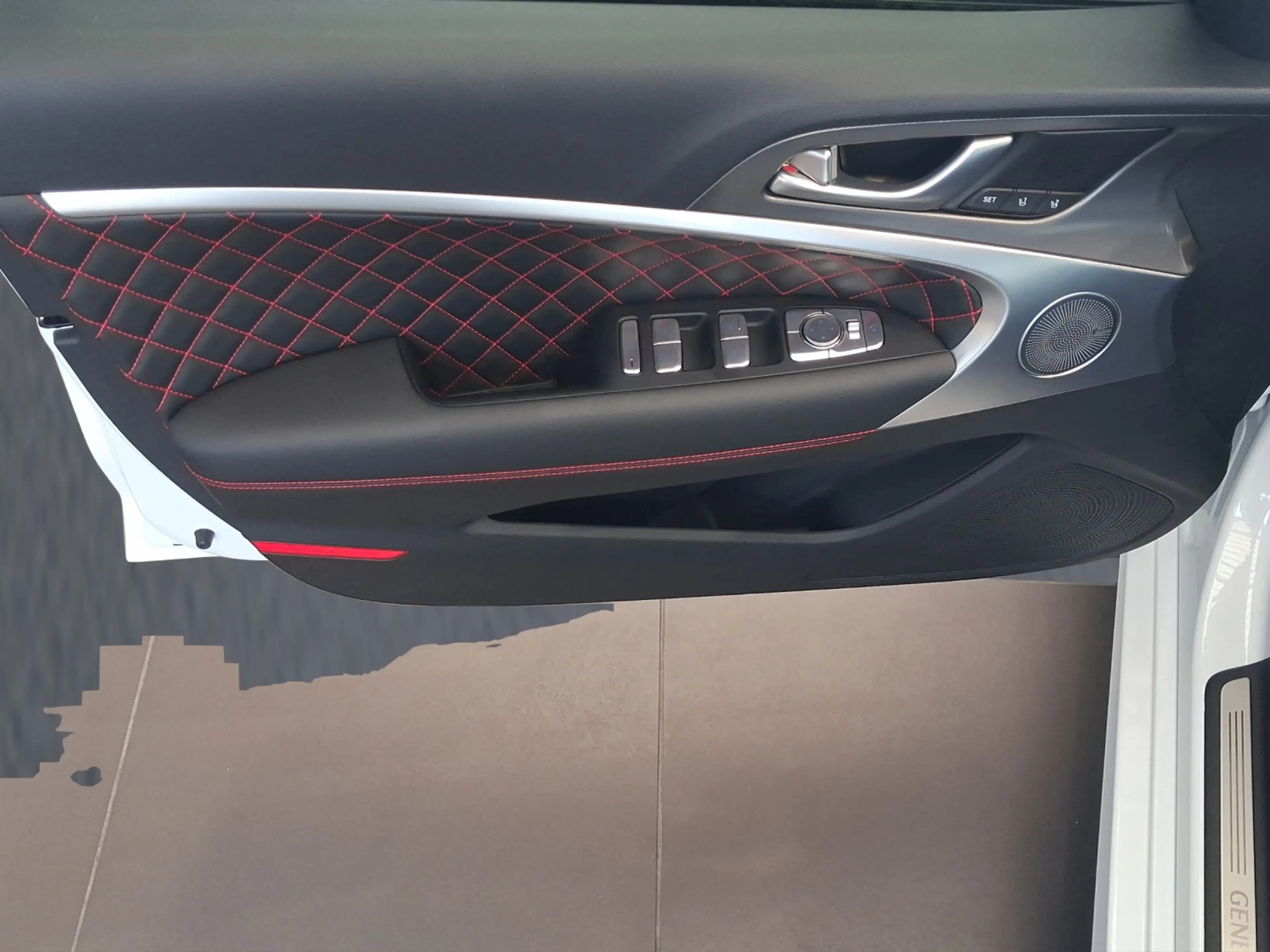 Genesis G70 2.0 T-GDi Sedan Sport DCC/ACC/HEADUP — photo 12