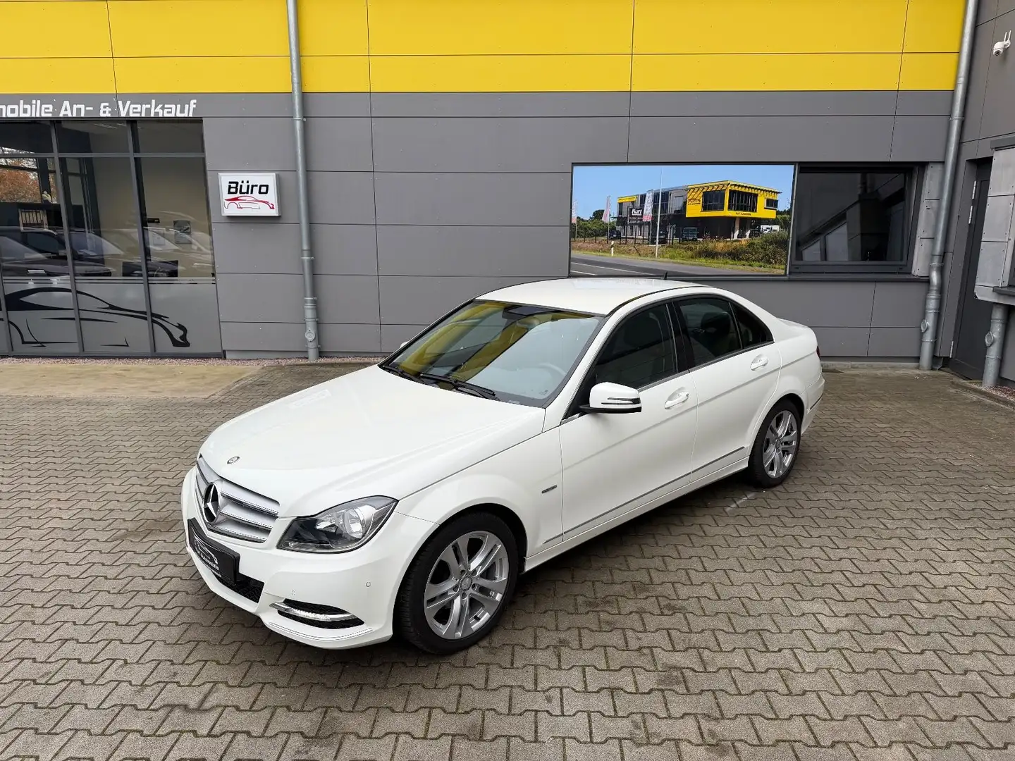 Mercedes-Benz C 180 /KLIMA/SHZ/LEDER/PTS/ALU/ALLWETTER* Weiß - 1