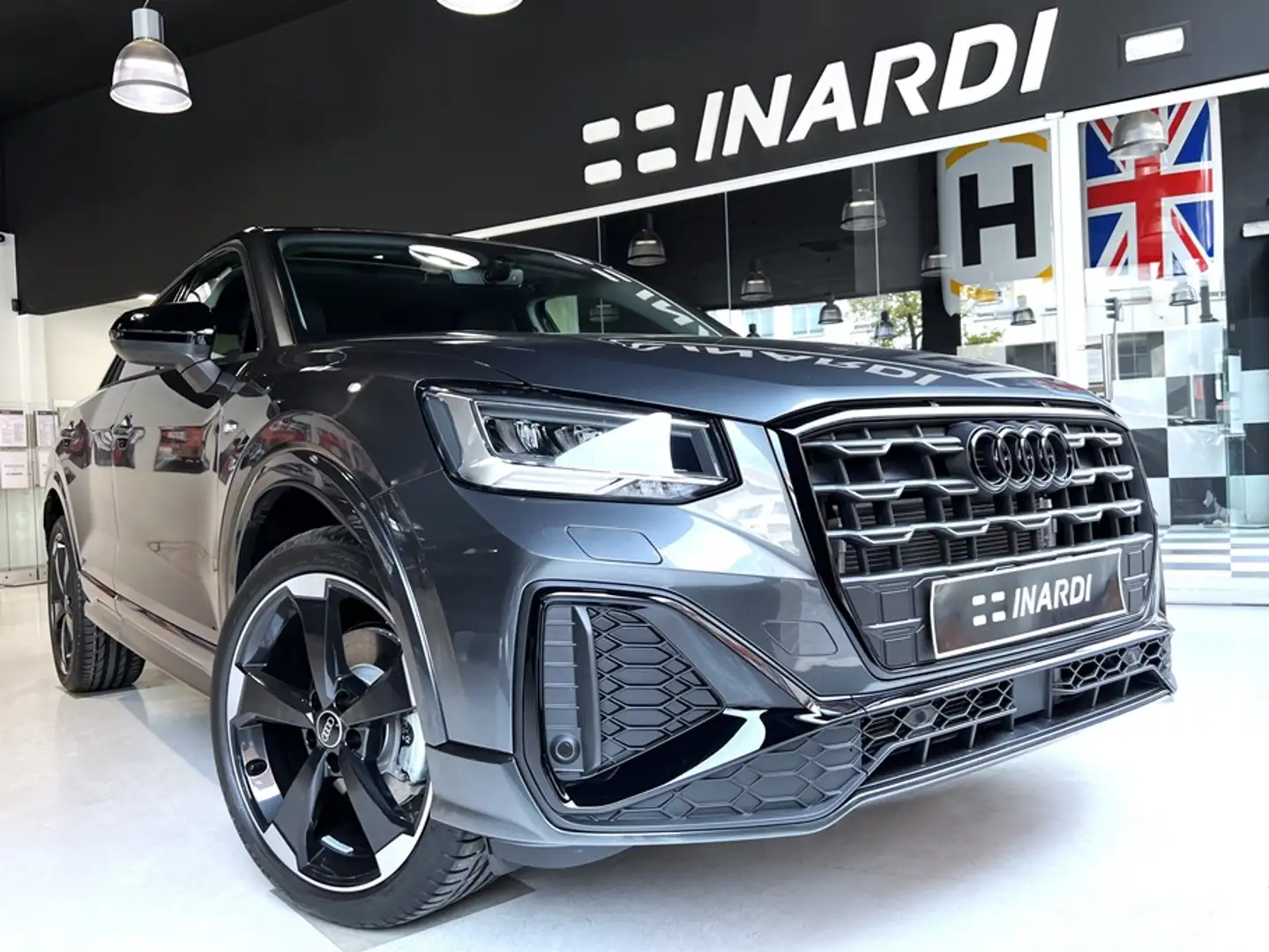 Audi Q2 35 TDI Black line edition S tronic 110kW Gris - 1