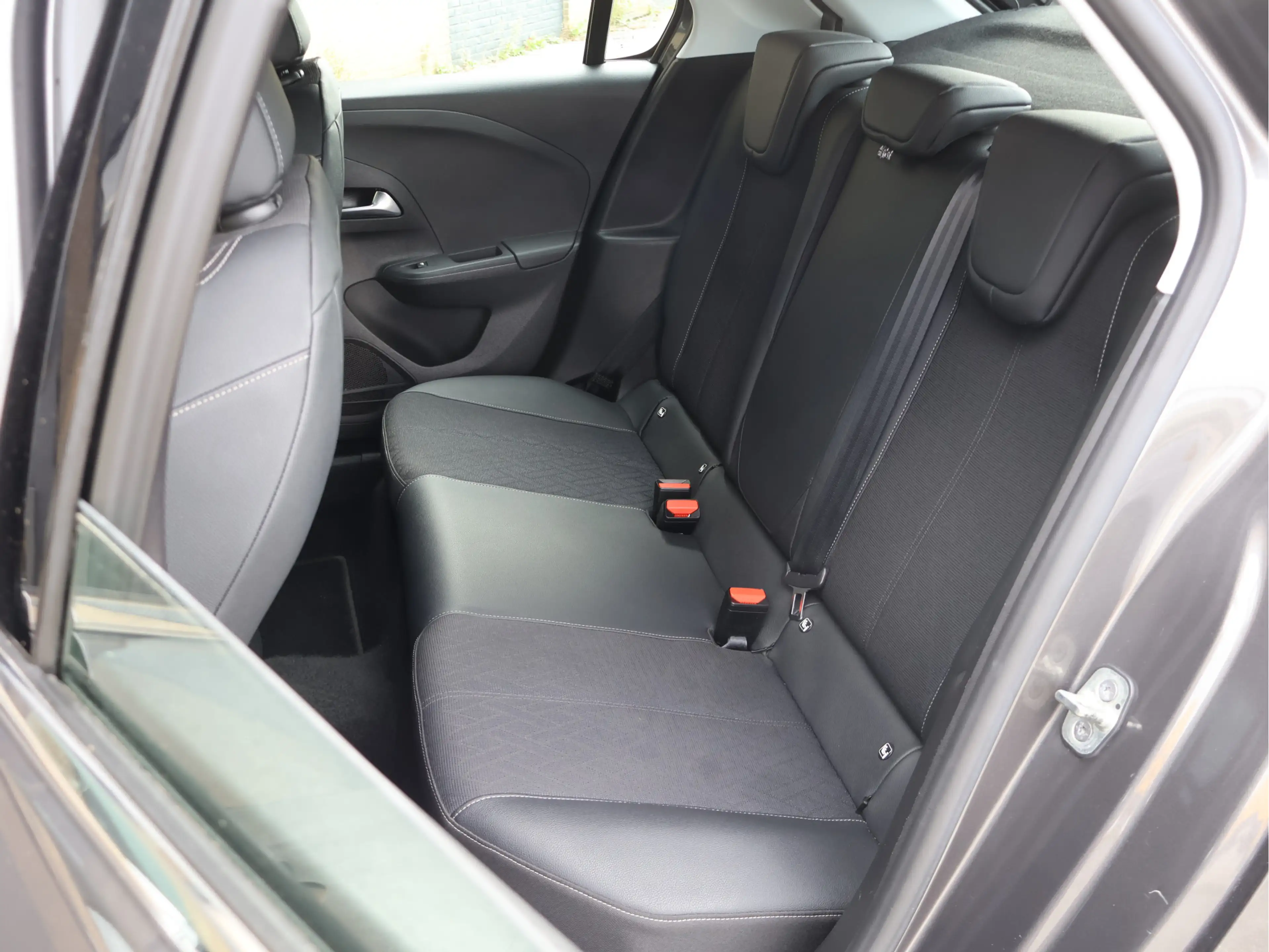 Opel Corsa 1.2 Elegance | Camera | Dodehoek | PDC | LED | 16" — photo 10