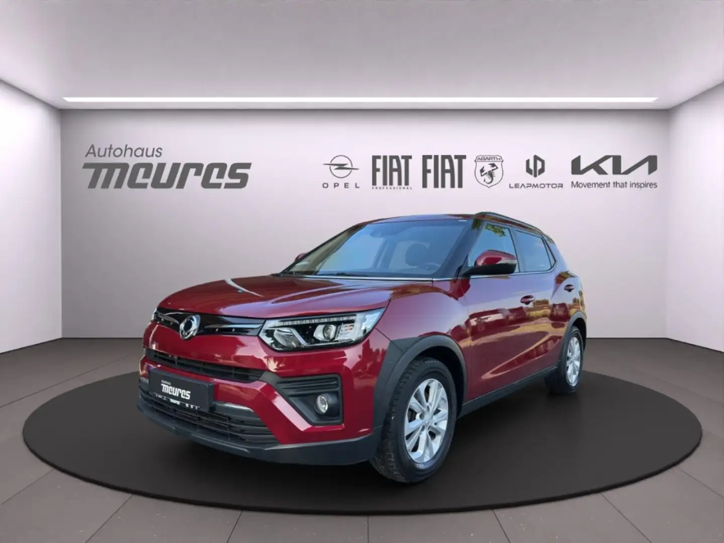 SsangYong Tivoli 1.5 T-GDI Amber Apple CarPlay MP3 Touchscreen USB Red - 1