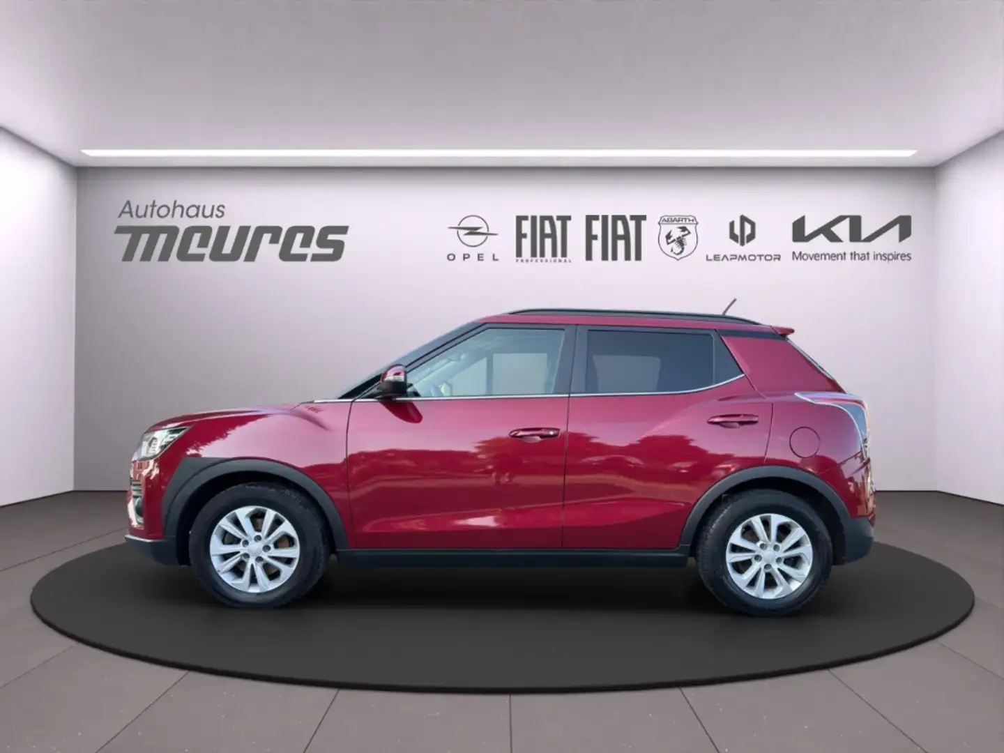 SsangYong Tivoli 1.5 T-GDI Amber Apple CarPlay MP3 Touchscreen USB Red - 2