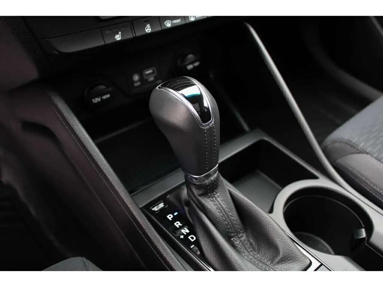 Hyundai TUCSON снимка Hyundai TUCSON