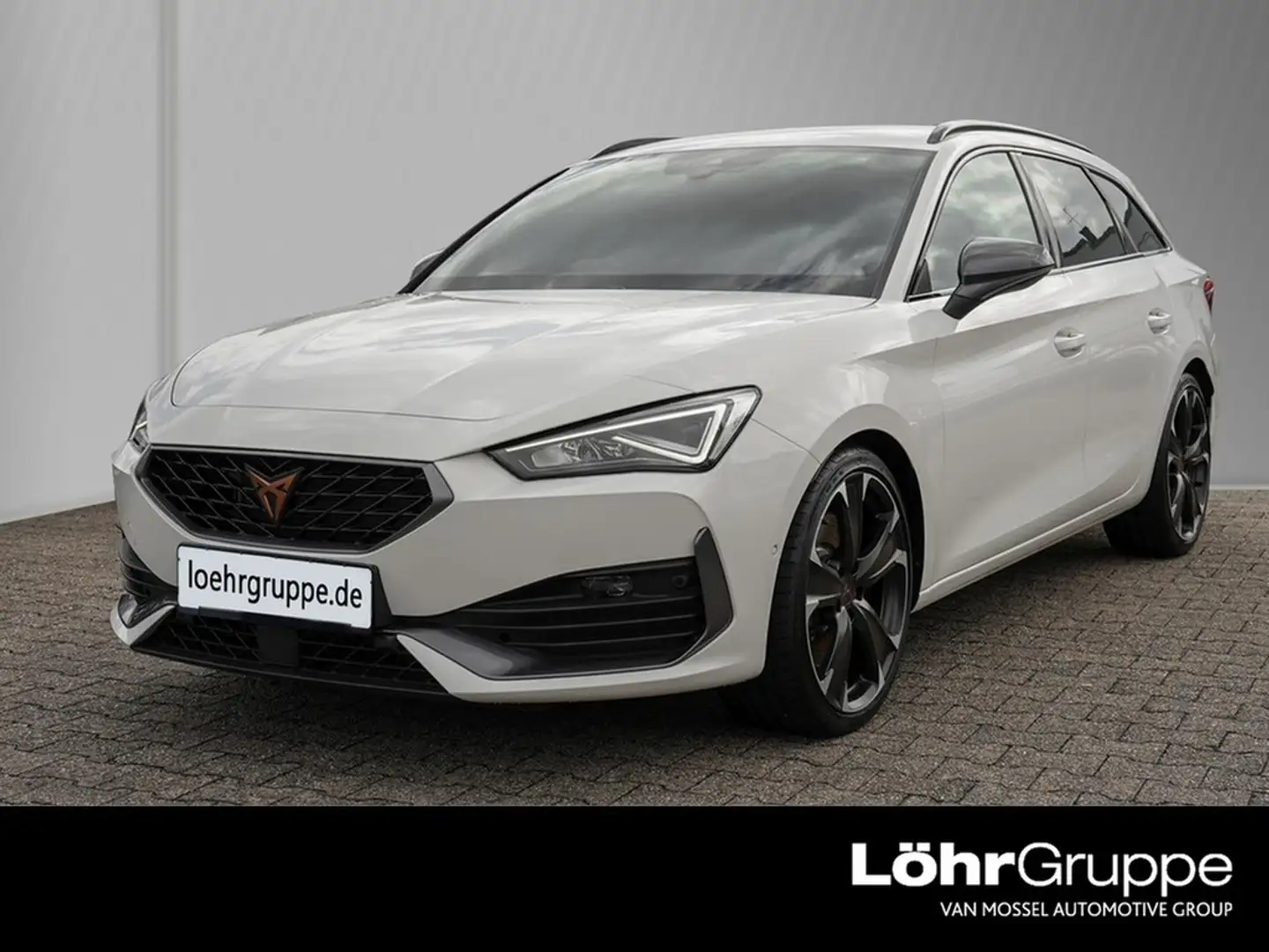 CUPRA Leon Sportstourer TSI VZ 4Drive Navi/LED/ACC/RFK Weiß - 1