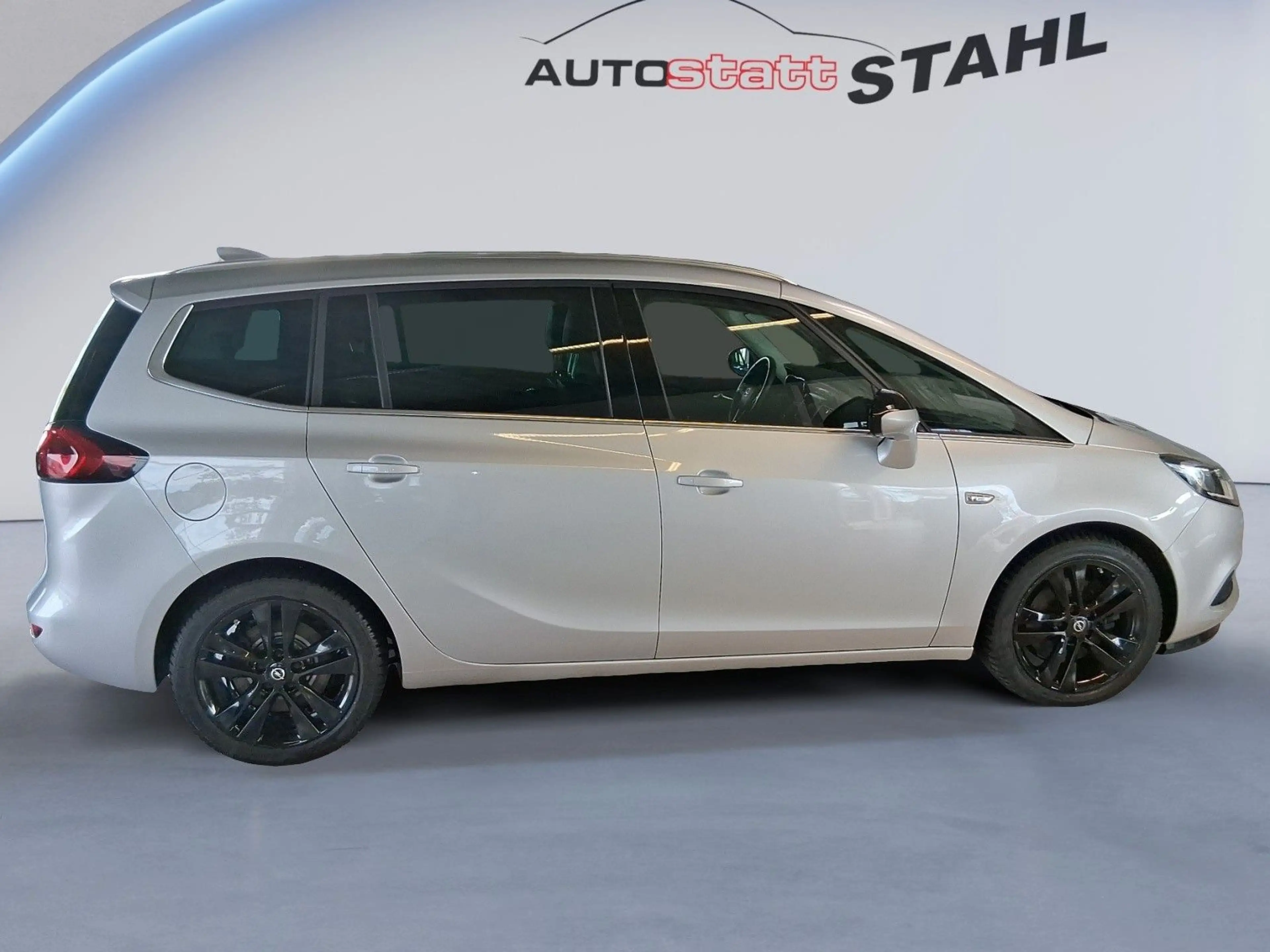 Opel Zafira C Innovation — photo 6