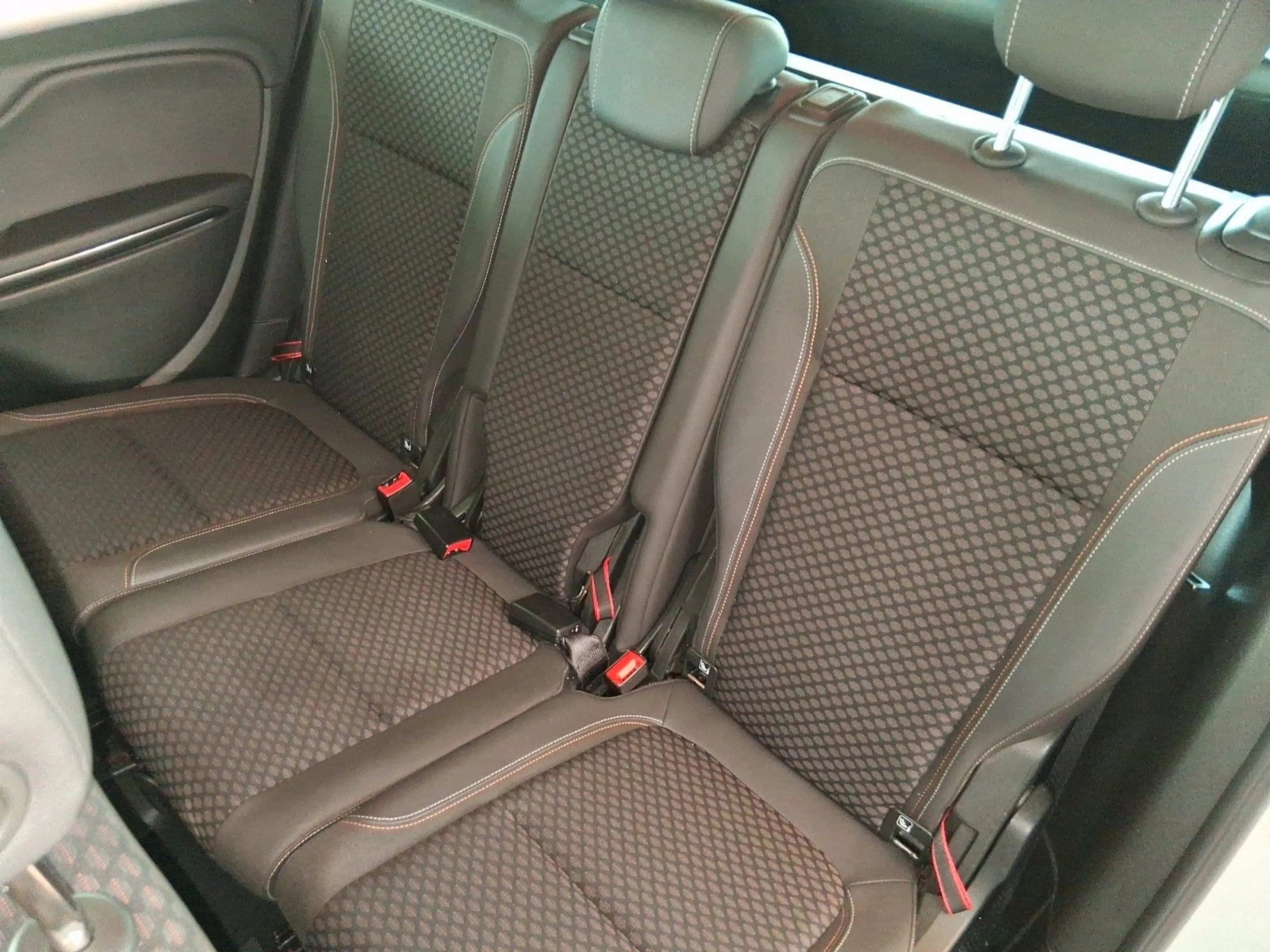 Opel Zafira C Innovation — photo 13