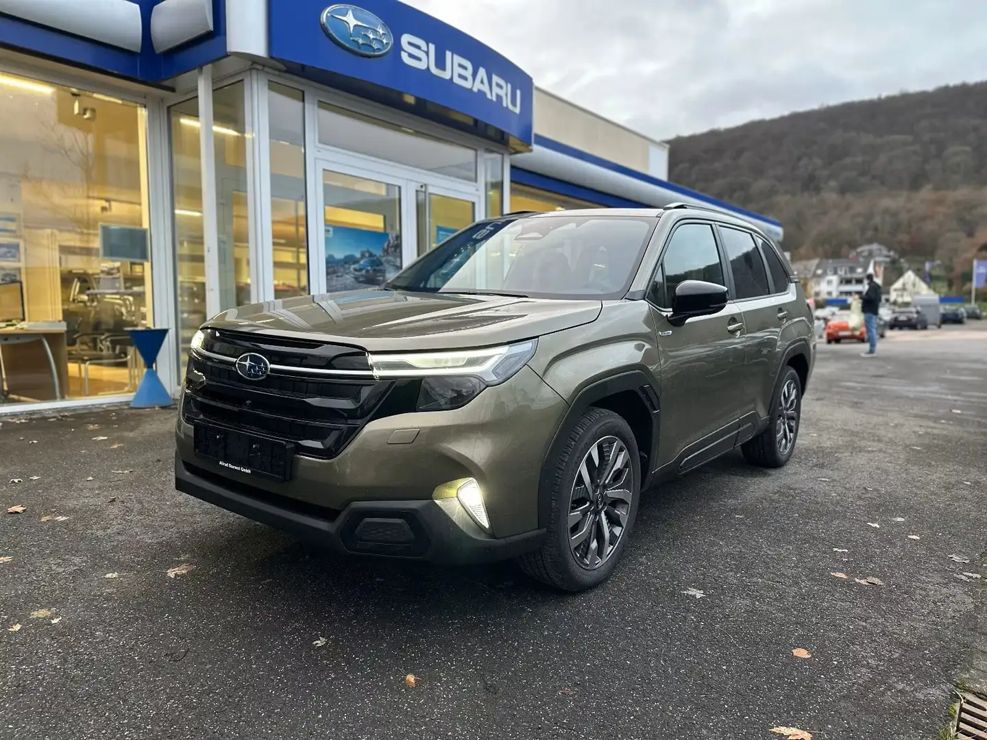 Subaru Forester 2.0ie Premium 2026! Vert - 1