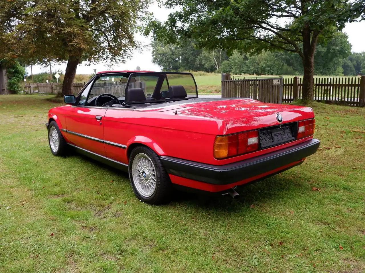 BMW 318i, foto 5