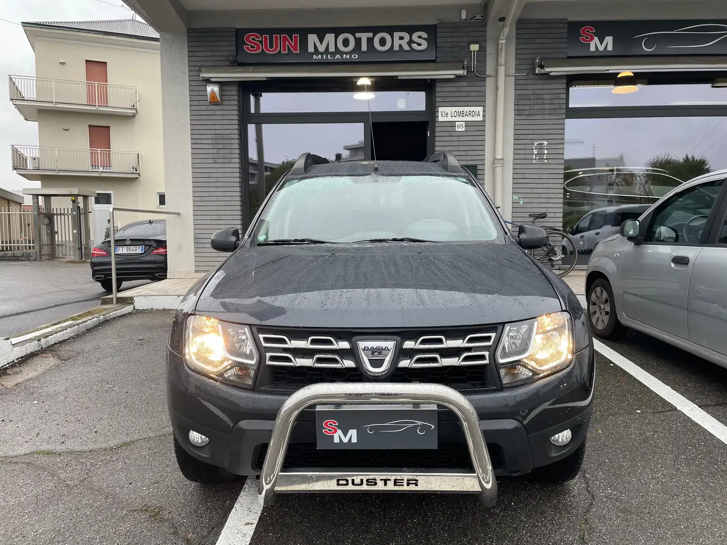 Dacia Duster Duster 1.5 dci Ambiance 4x2 110cv Grijs - 1