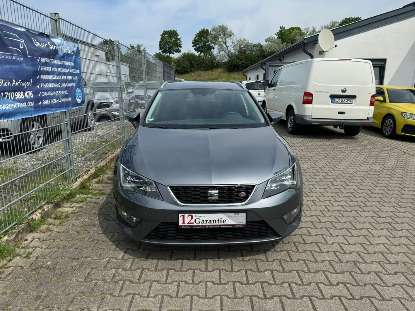 SEAT Leon ST FR 2.0TDI DSG |SPORT|TEILLEDER|NAVI| Grau - 2