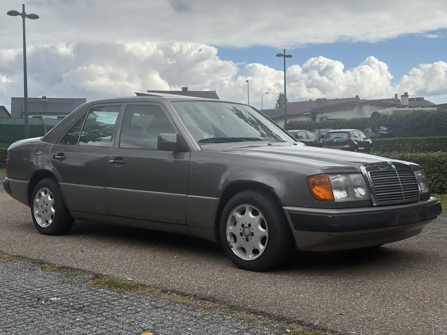 Mercedes-Benz 200 D W124 sport line - 1