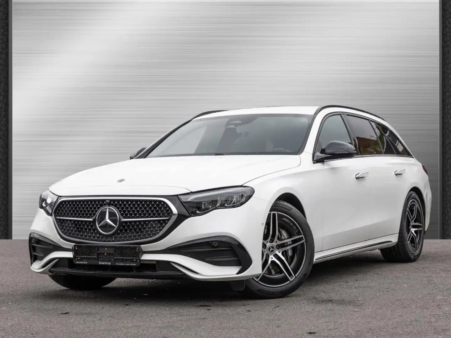 Mercedes-Benz E 220 T d , AMG NIGHT SPUR AHK KAMERA PDC SHZ Weiß - 2