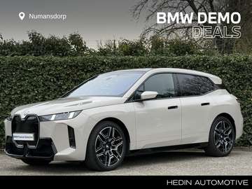 xDrive60 | M-Sport Pro | Panorama Sky Lounge | Dri