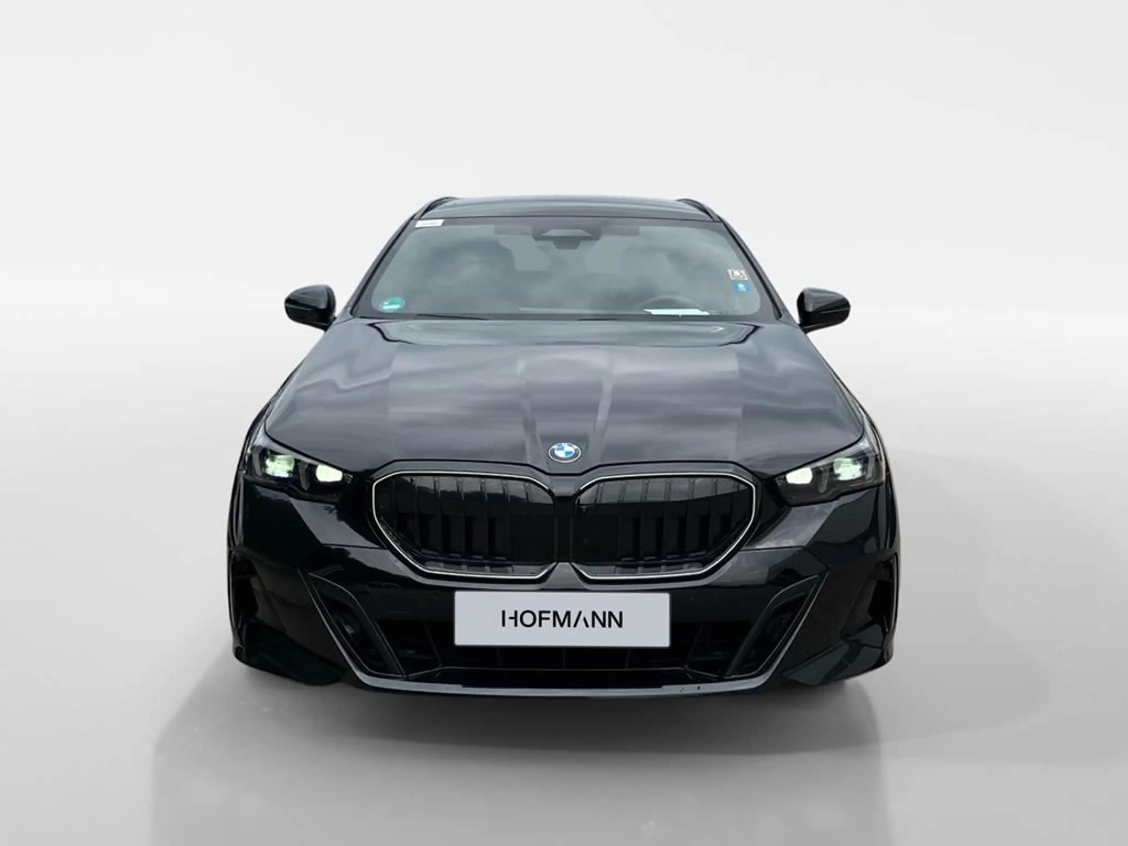 BMW 520 M Sport Pro — photo 2