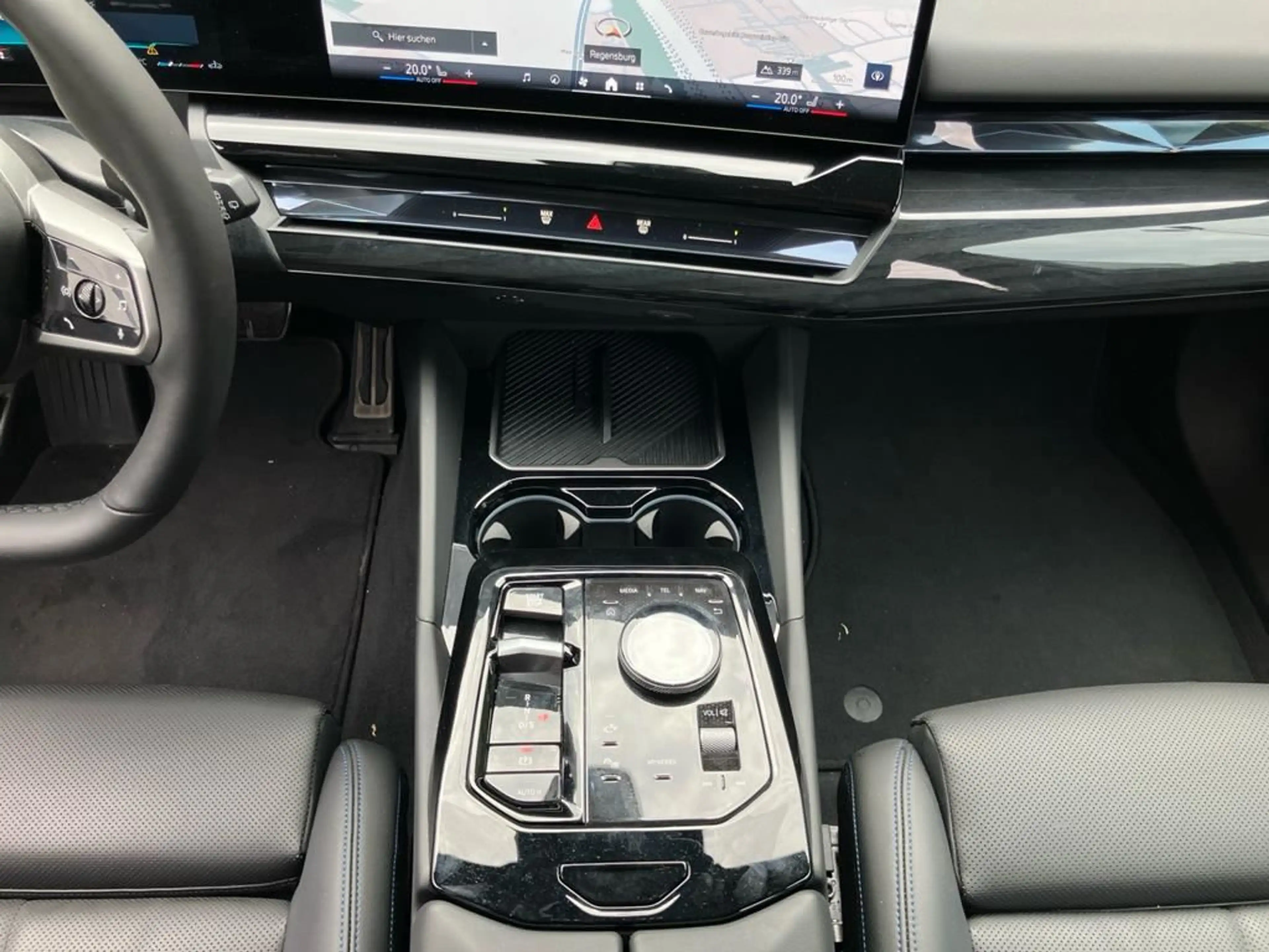 BMW 520 M Sport Pro — photo 10