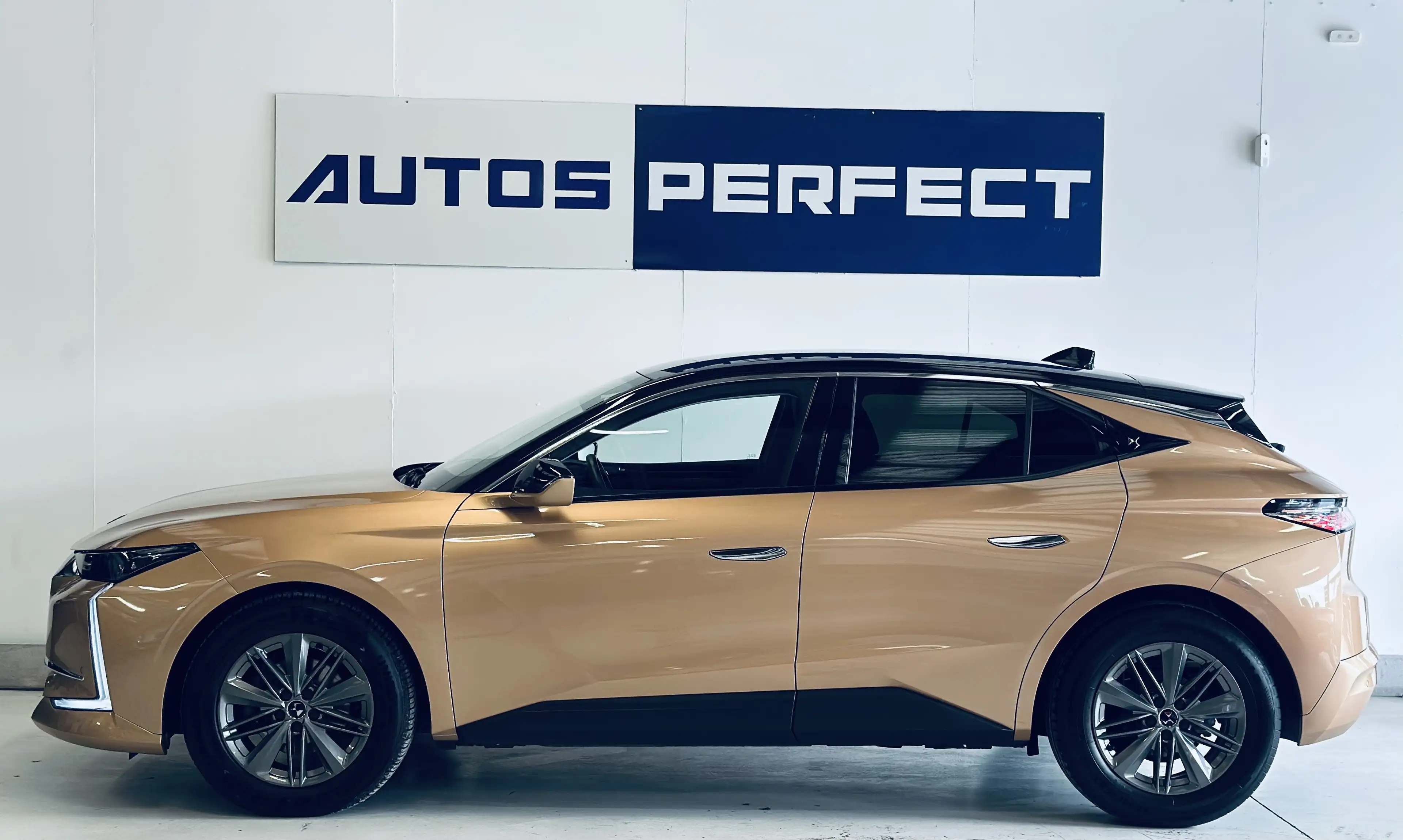 DS Automobiles DS 4 DS4 1.2 BOITE AUTO *23.874KM* CARPLAY CLIM BIZONE NAVI PDC — photo 3