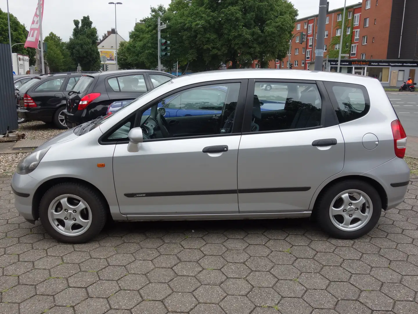 Honda Jazz 1.4 ES Klima TÜV 7.2027 Silber - 1