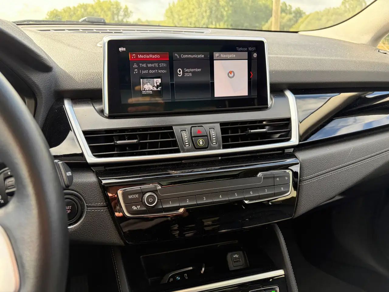 BMW 225 Active Tourer PHEV 225xe * PANO * LEDER * CAMERA *, миниатюра 21