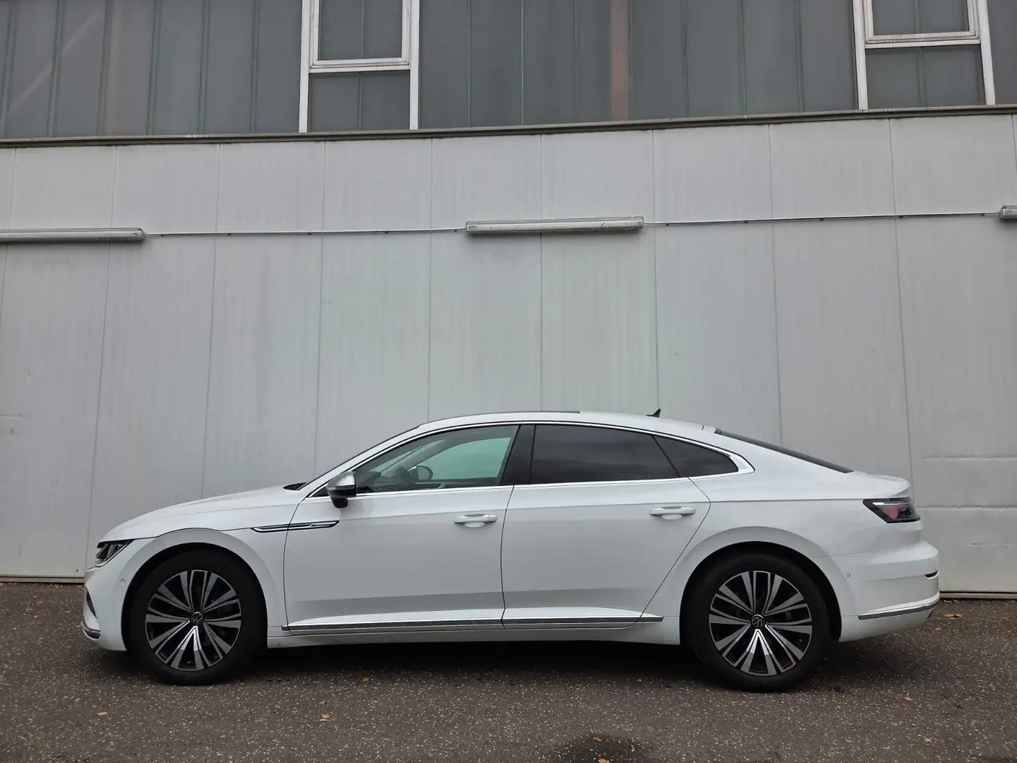 Volkswagen Arteon 2.0 TDI Elegance Pano/LED/1.Hand! Weiß - 1