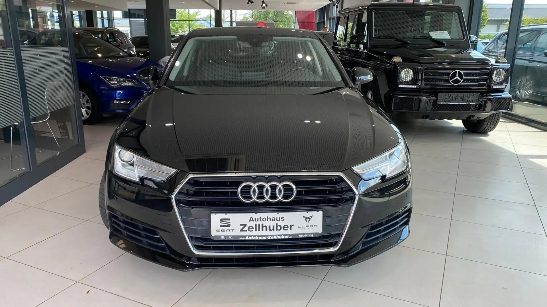 Audi A4 Lim. 2.0 TDI S tronic *Navi*Xenon*Sitzheizung* Noir - 2