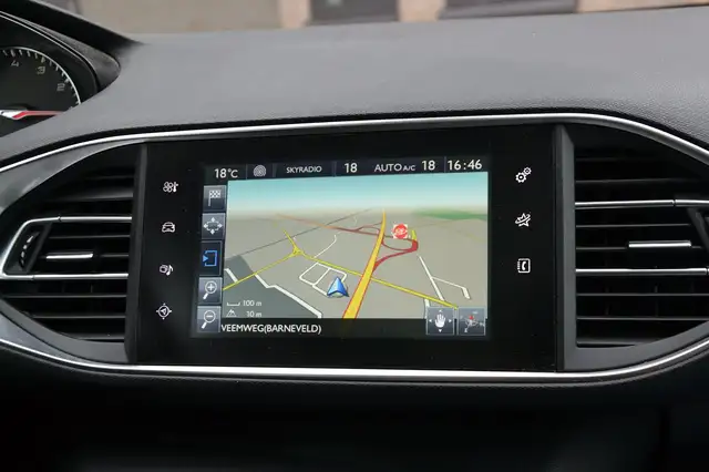 Peugeot 308 view 13