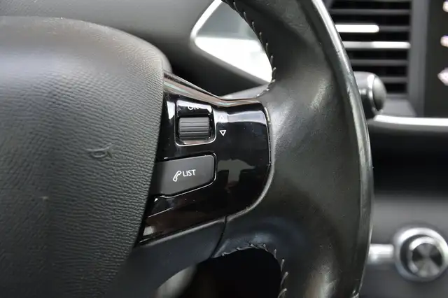 Peugeot 308 view 20