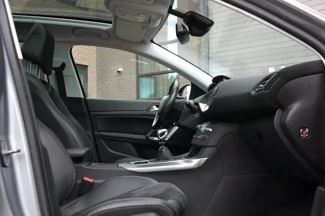 Peugeot 308 view 10