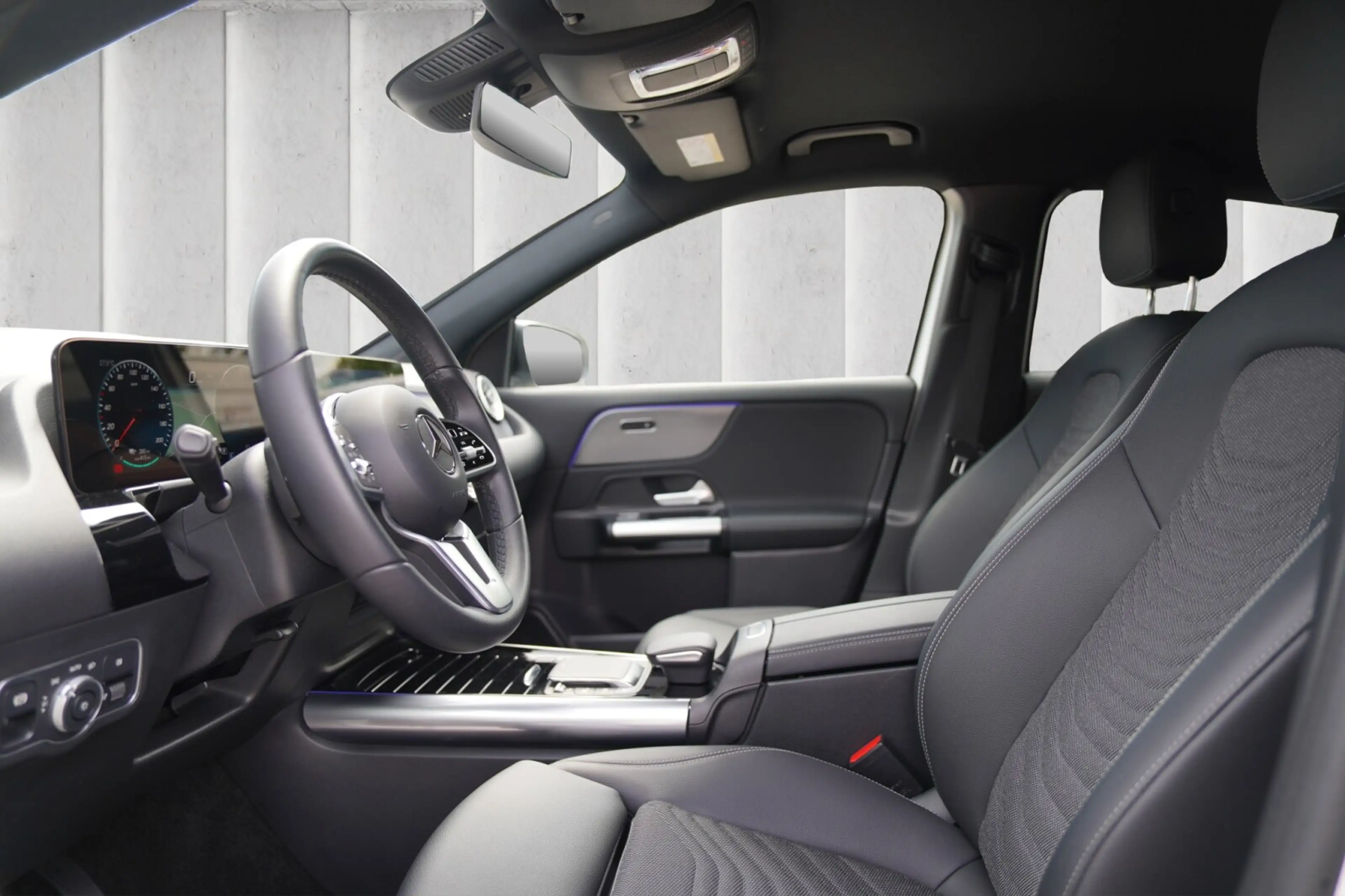 Mercedes-Benz EQA 300 EQA 300 4MATIC Progressive — photo 15