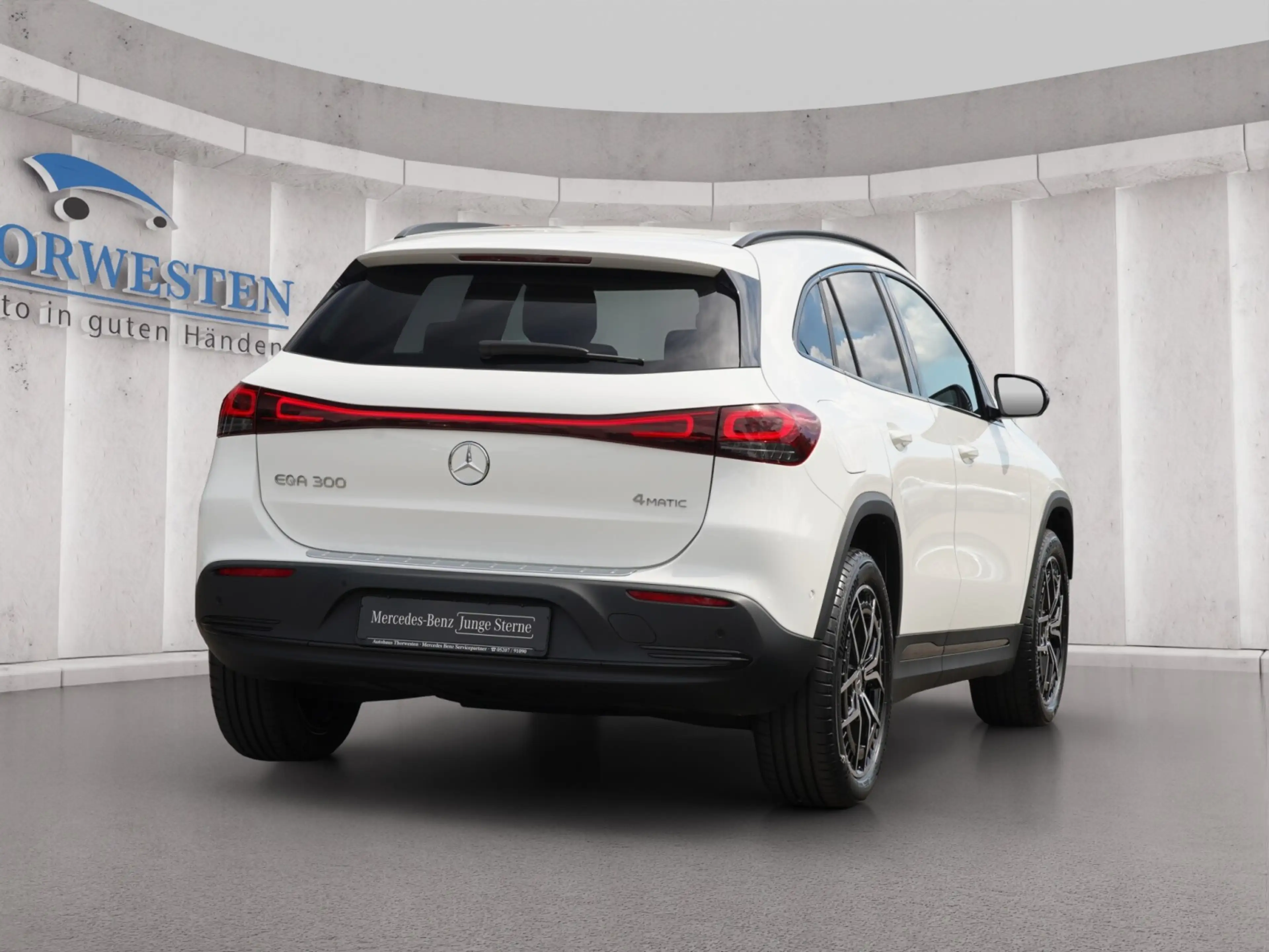 Mercedes-Benz EQA 300 EQA 300 4MATIC Progressive — photo 8