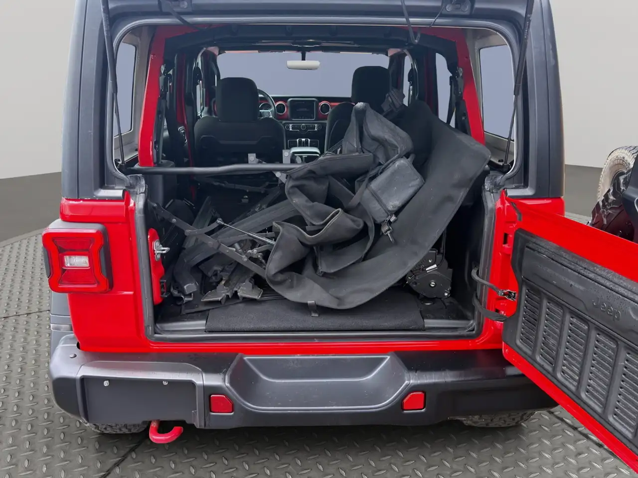 Jeep Wrangler photo Jeep Wrangler