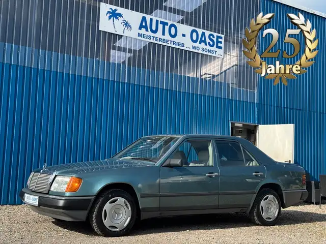 Mercedes-Benz 200 W124 200*Automatik*Schiebedach*AHK*H Zulassung*
