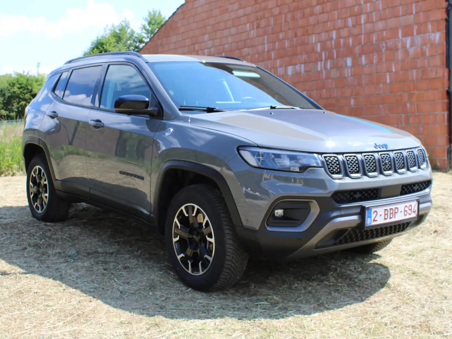 Jeep Compass Compass 1.3 T-GDI 4xe PLUG-IN HYBRID Trailhawk Gris - 1