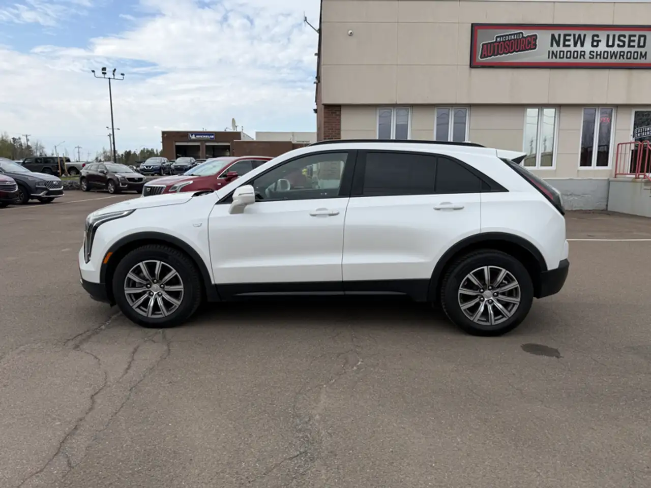 Cadillac XT4 снимка Cadillac XT4