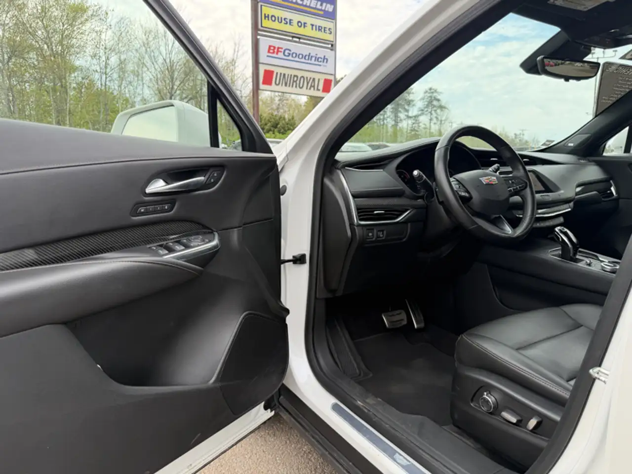 Cadillac XT4 снимка Cadillac XT4