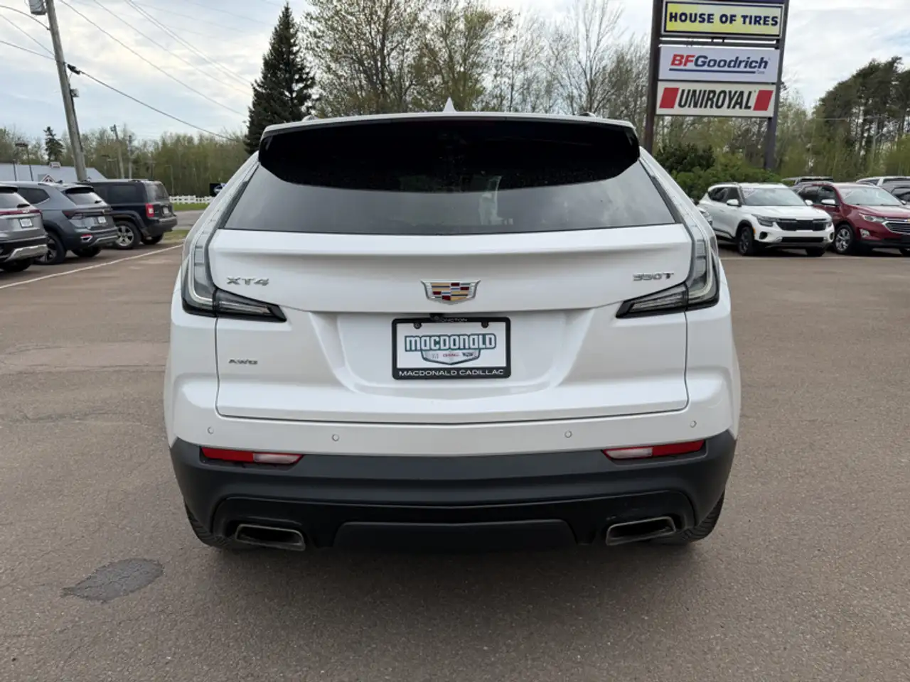 Cadillac XT4 снимка Cadillac XT4