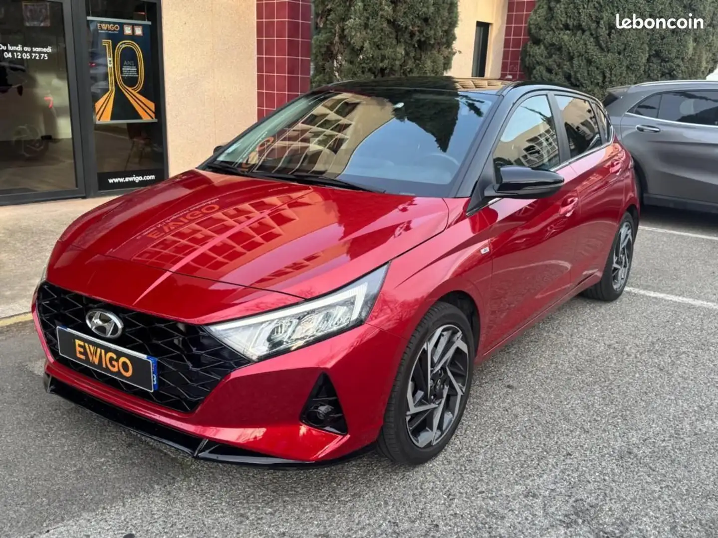 Hyundai i20 1.0 T-GDI 100CH HYBRID MHEV CREATIVE DCT BVA Rouge - 2
