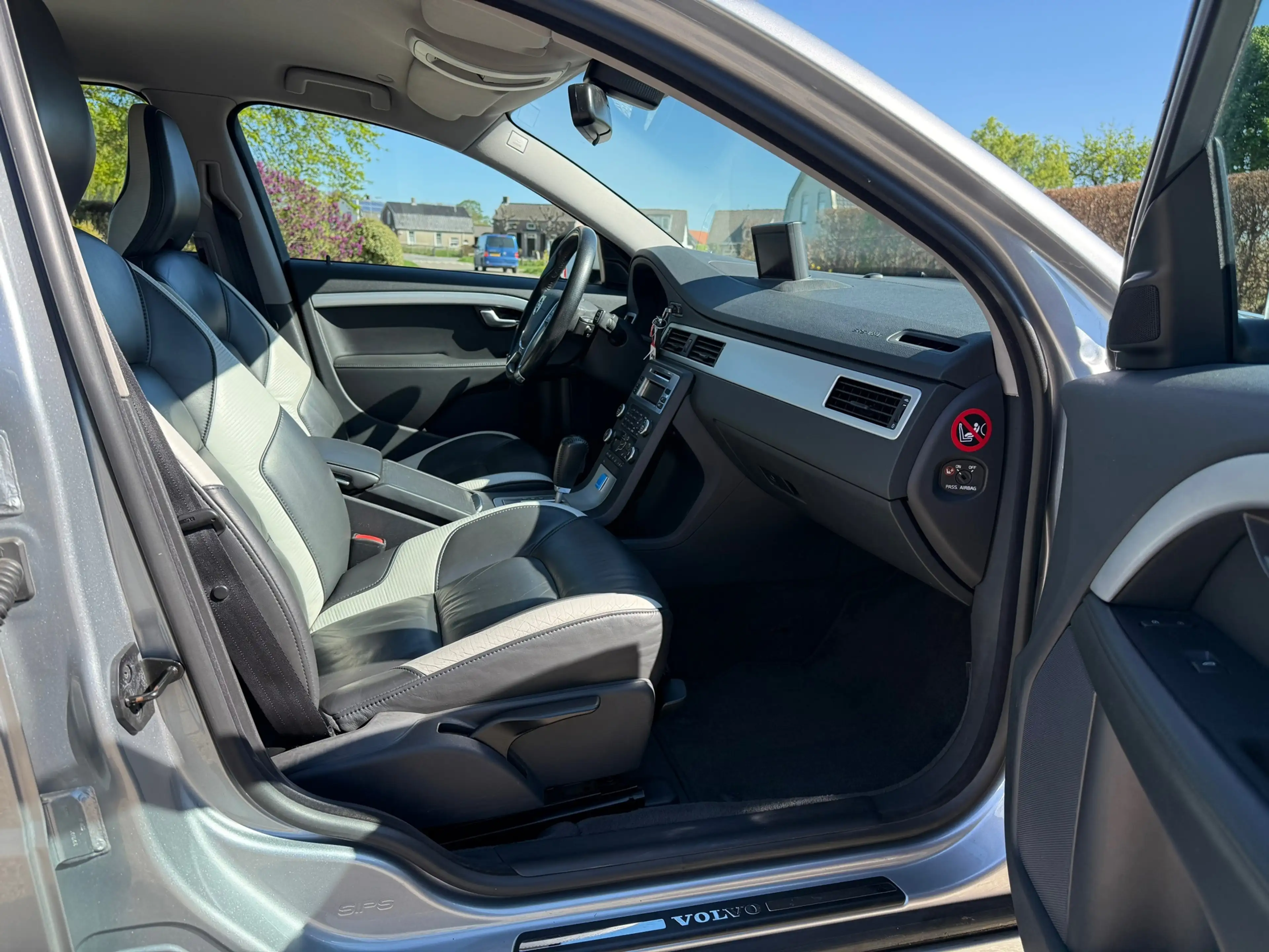 Volvo V70 2.0T R-Edition Org. NL | Leer | Stoel VW | Trekhaa — photo 9