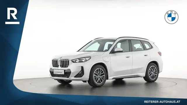 BMW X1 view 3