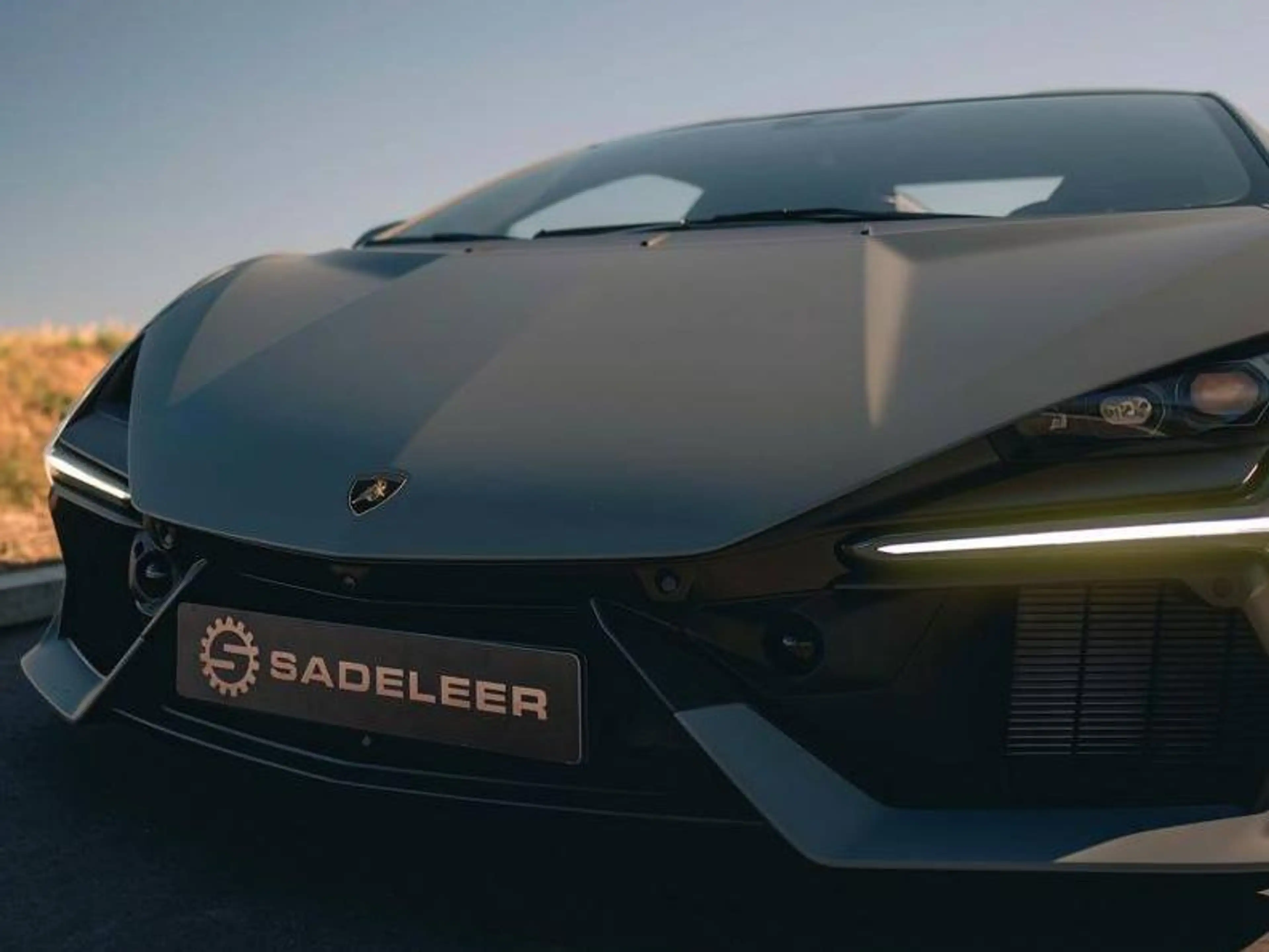 Lamborghini Revuelto Revuelto - Carbon, Grigio Vulcano, Passenger — photo 3