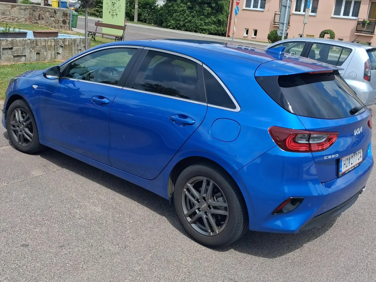 Kia Ceed / cee'd ceed 1,0 T-GDI GPF Silber Silber Blau - 1