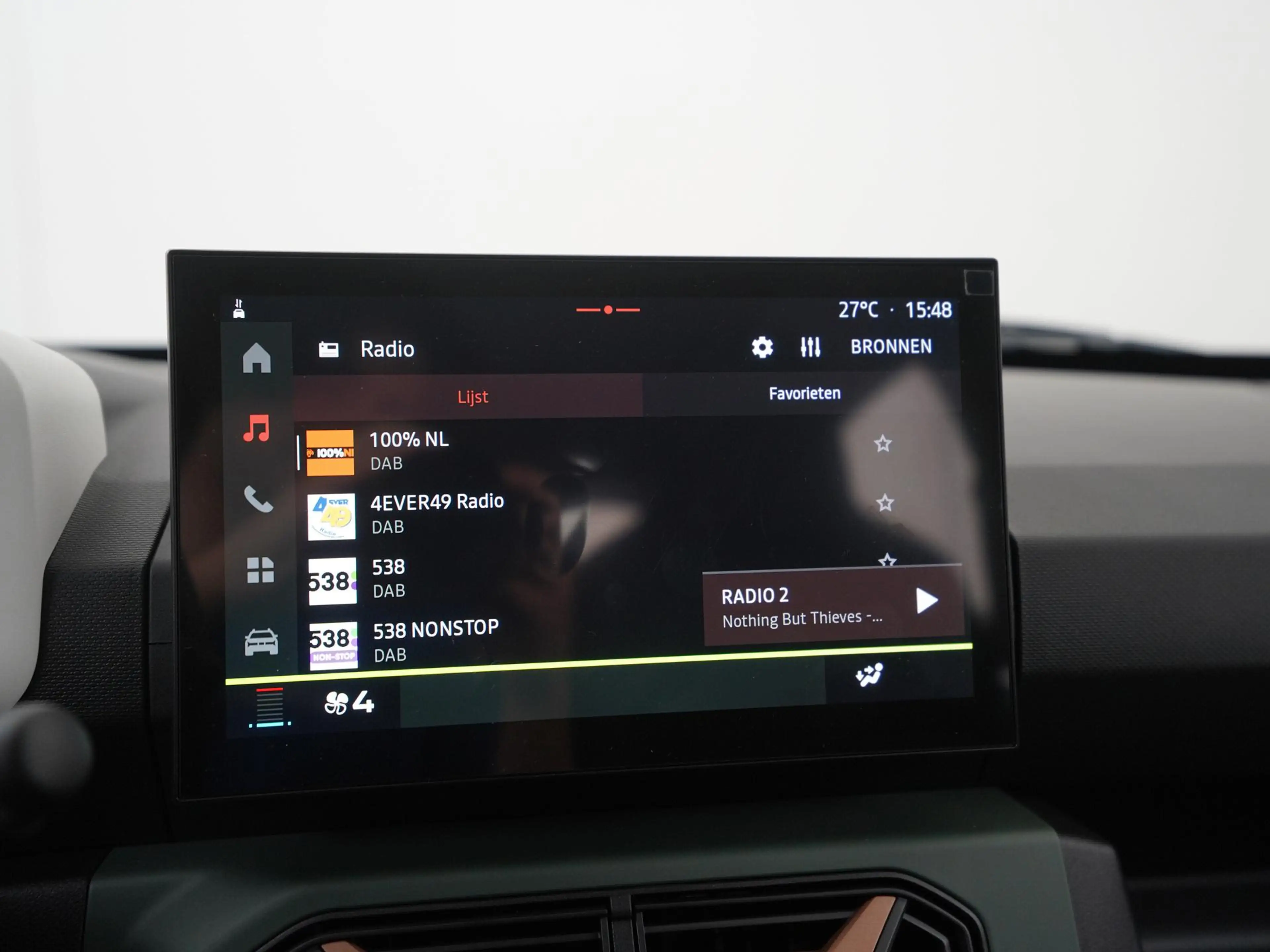 Dacia Spring Extreme 65 26.8 kWh | DC-snelladen | Achteruitcame — photo 13