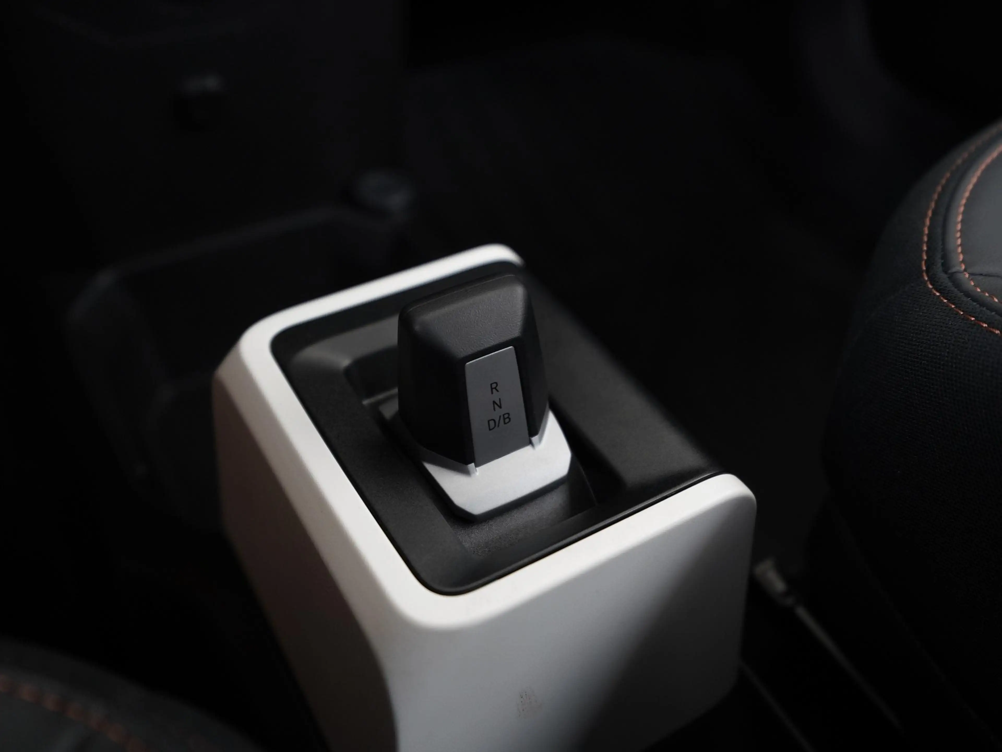 Dacia Spring Extreme 65 26.8 kWh | DC-snelladen | Achteruitcame — photo 10